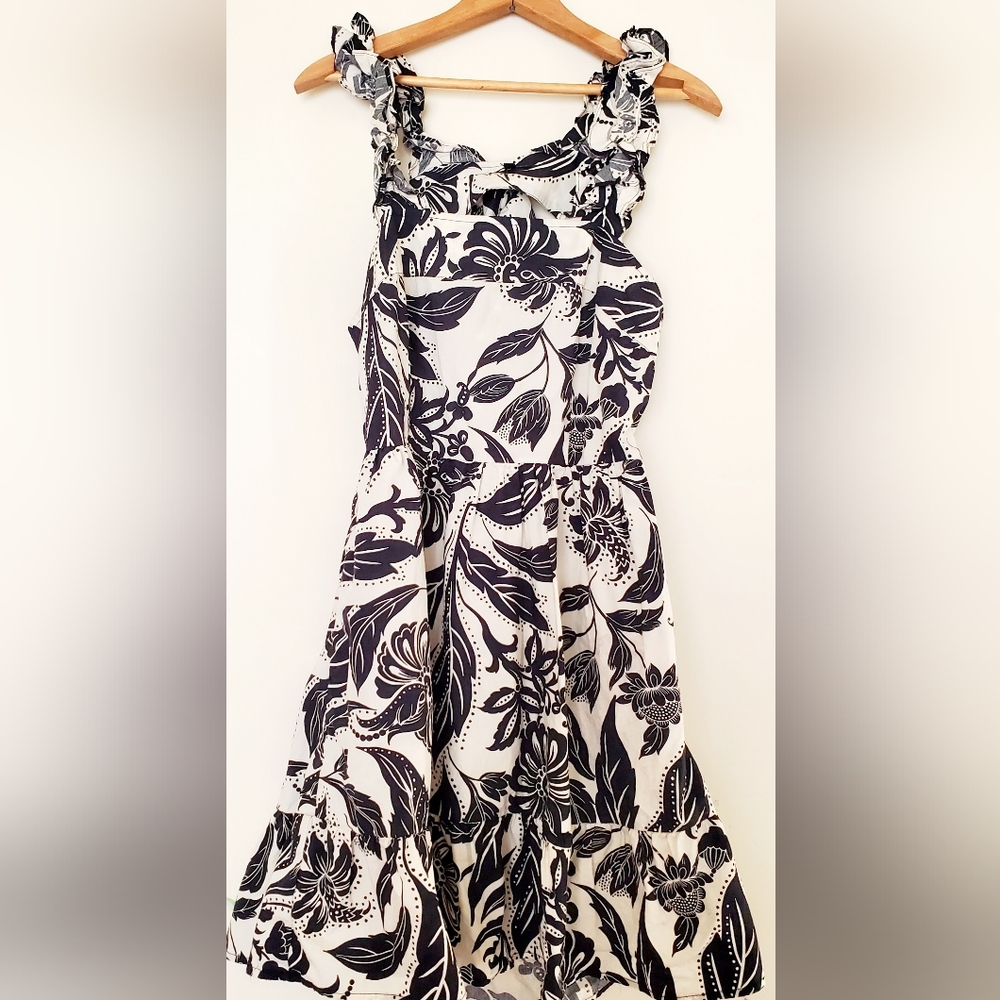 Who What Wear black and tan floral dress - Picture 3 of 7